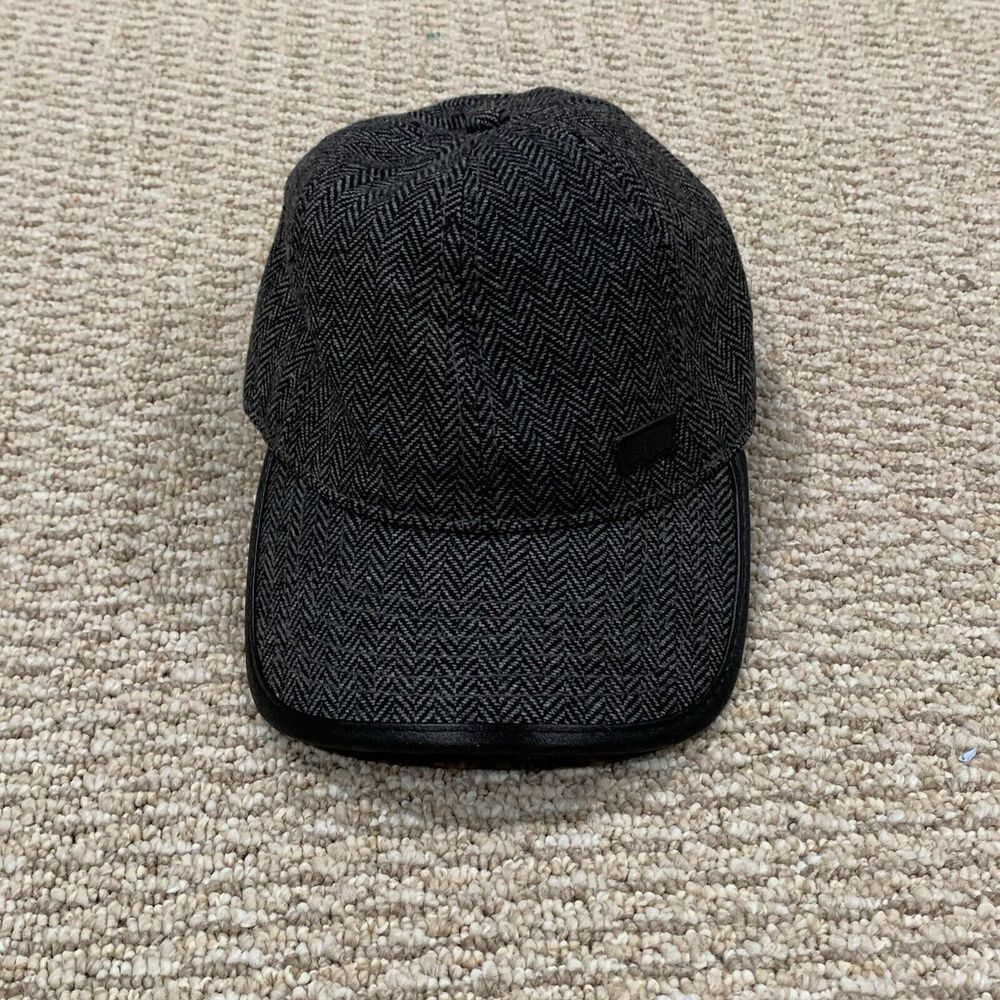 Levi's‎ Grey Painter's Style Cap 100% Cotton. Adjustable Strap Back. Pre Owned